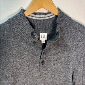 NWOT GAP Men's Charcoal Crewneck Sweater